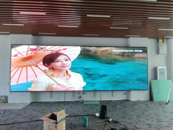 阿克塞P1.53led小间距屏安装案例